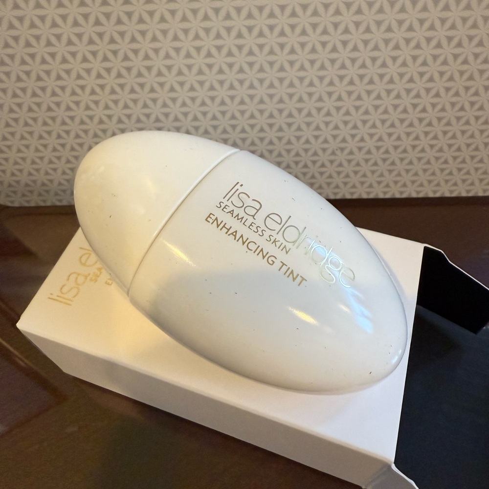 Lisa Eldridge Seamless Skin Enhancing Tint